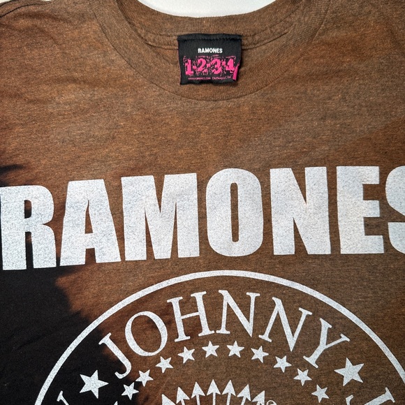 The Ramones Bleach Dye Tee - Picture 3 of 4